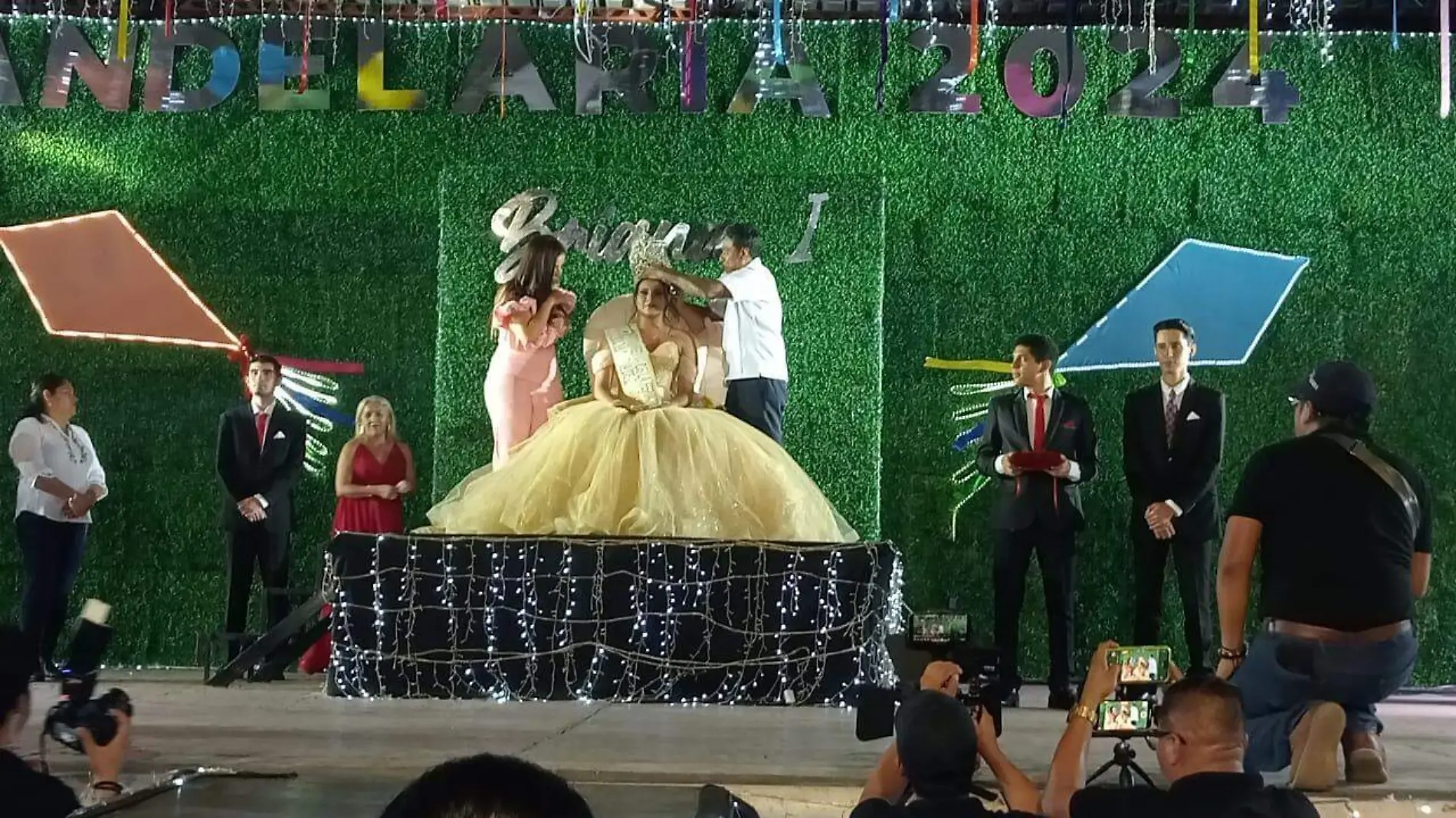 coronacion de la reina de la feria de candelaria